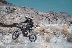 what are light weight electric dirt bikes